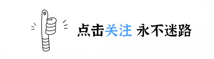 原来主人摸狗的爪子在狗看来还有挑衅的意味